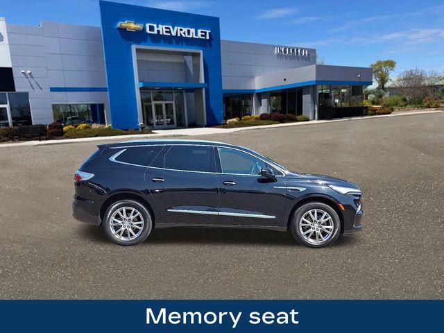 2022 Buick Enclave Vehicle Photo in DANBURY, CT 06810-5034