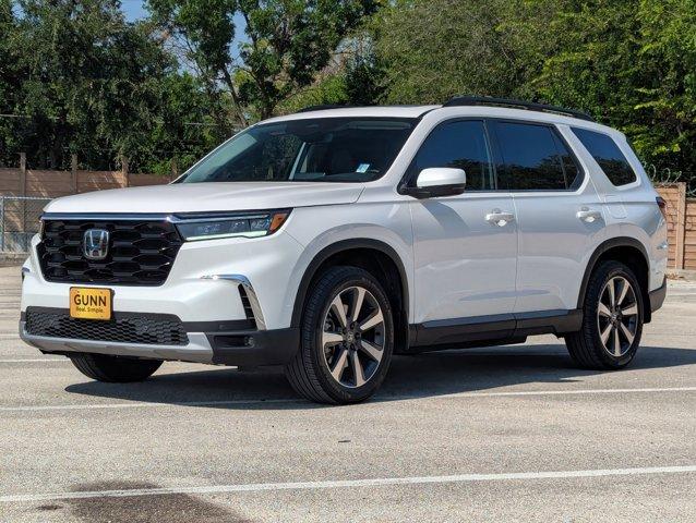 2024 Honda Pilot Vehicle Photo in San Antonio, TX 78230