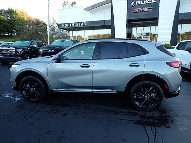 2025 Buick Envision Vehicle Photo in ZELIENOPLE, PA 16063-2910