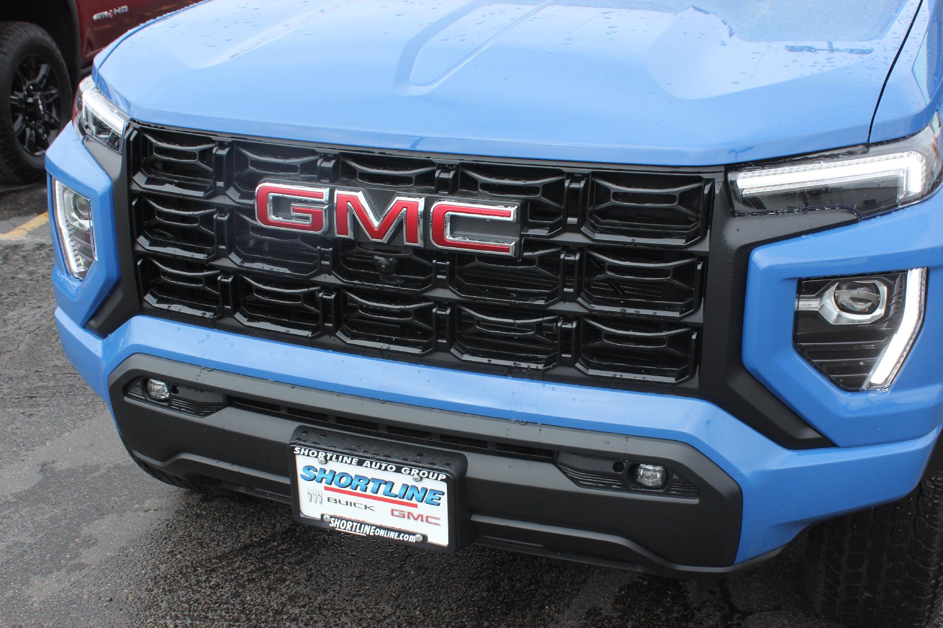 2025 GMC Canyon Vehicle Photo in AURORA, CO 80012-4011