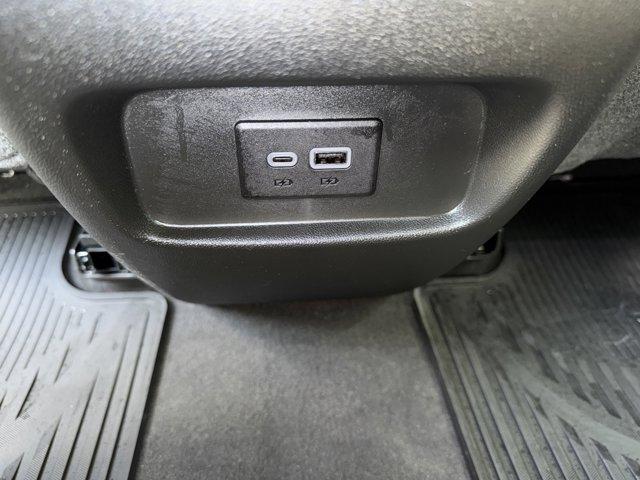 2024 Cadillac XT5 Vehicle Photo in LEOMINSTER, MA 01453-2952