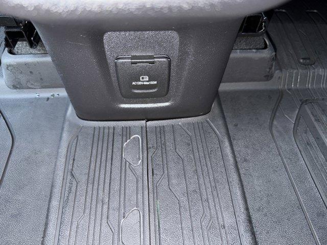 2024 GMC Terrain Vehicle Photo in LEOMINSTER, MA 01453-2952