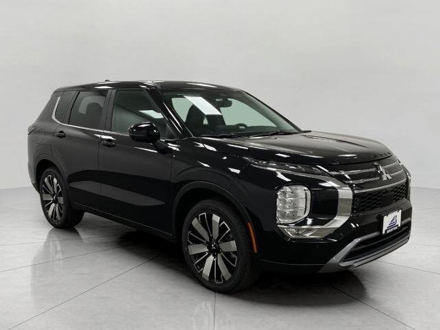 2026 Mitsubishi Outlander Vehicle Photo in Neenah, WI 54956
