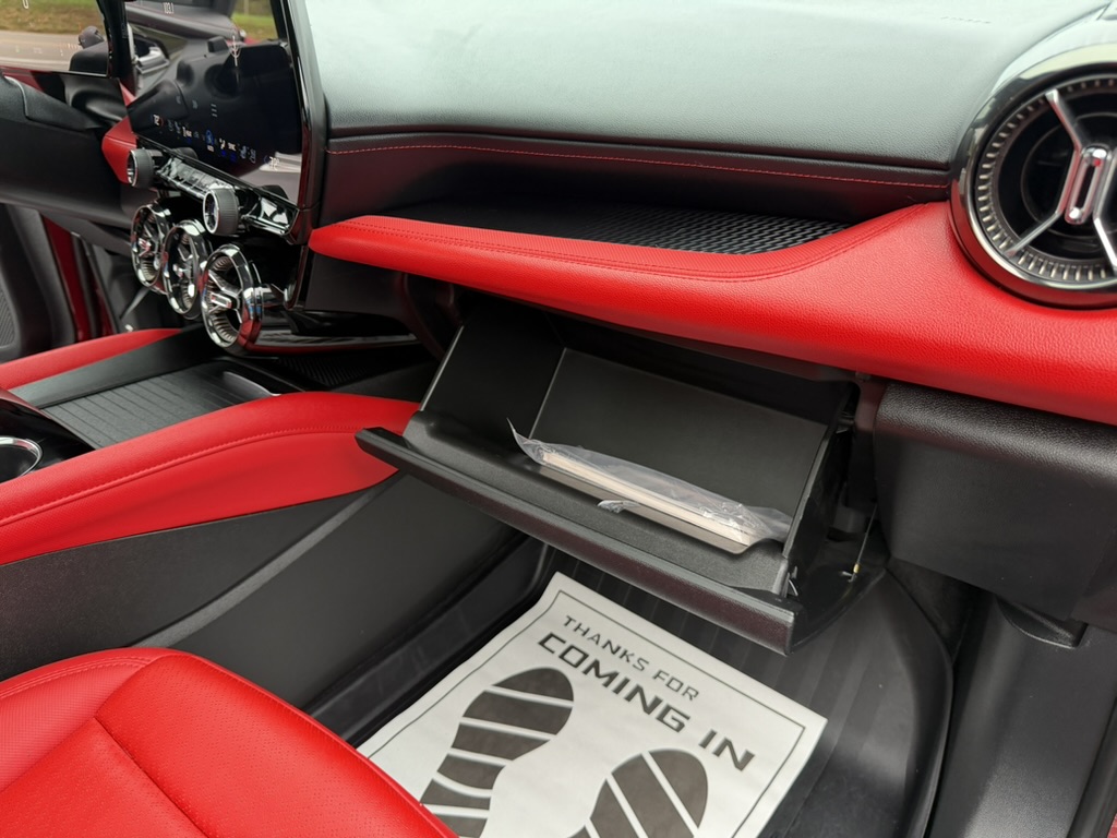 2025 Chevrolet Blazer EV photo 35 of 36