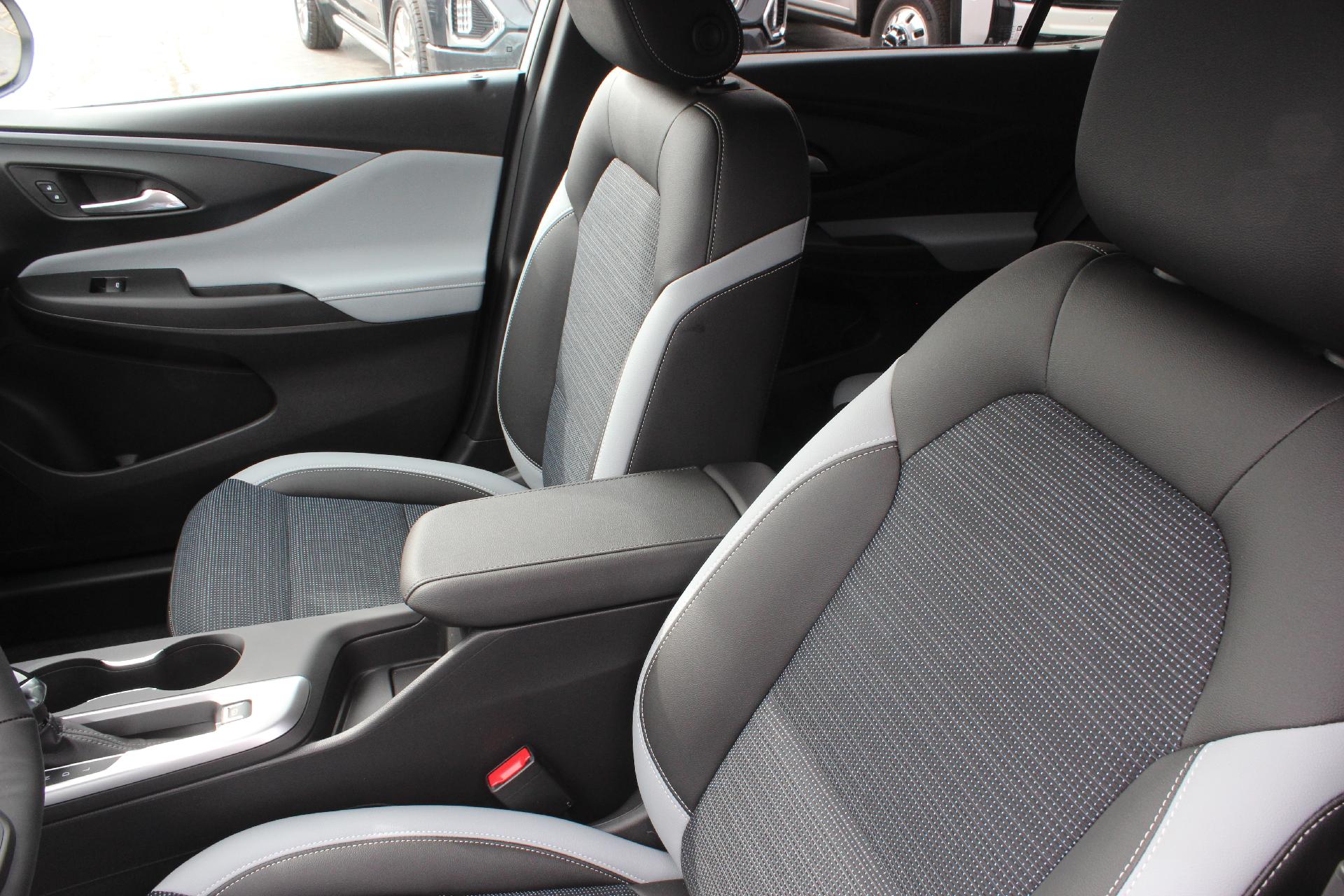 2025 Buick Envista Vehicle Photo in AURORA, CO 80012-4011