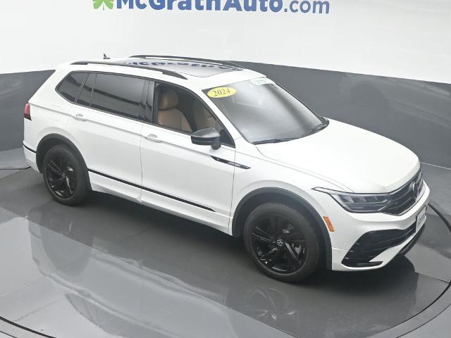 2024 Volkswagen Tiguan Vehicle Photo in Cedar Rapids, IA 52402
