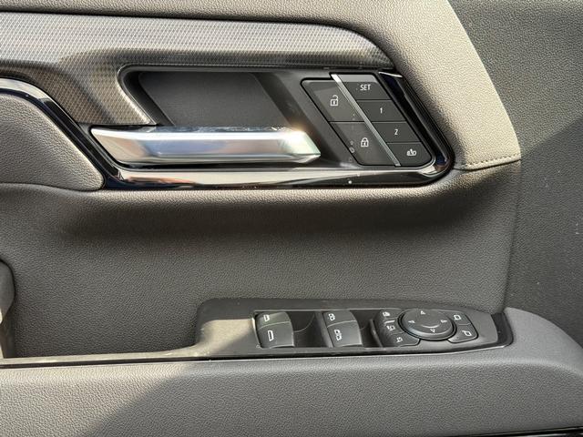 2025 GMC Sierra 2500 HD Vehicle Photo in COLUMBIA, MO 65203-3903