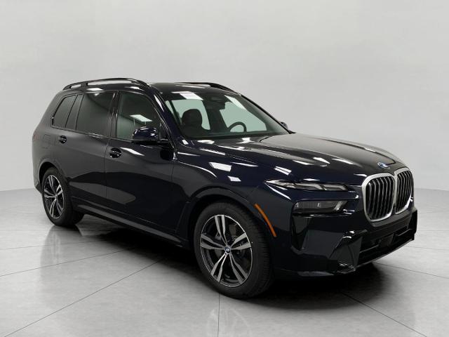 2026 BMW X7 xDrive40i Vehicle Photo in Neenah, WI 54956