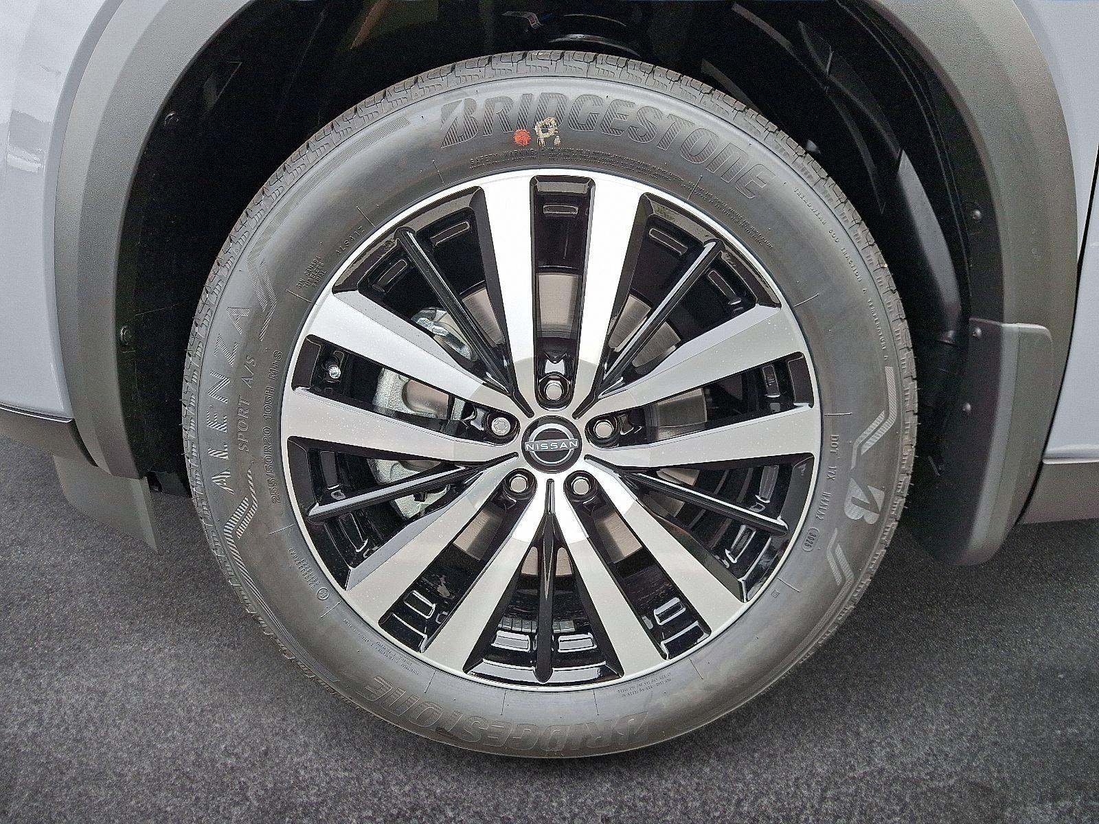 2025 Nissan Pathfinder Vehicle Photo in Harrisburg, PA 17111-1033