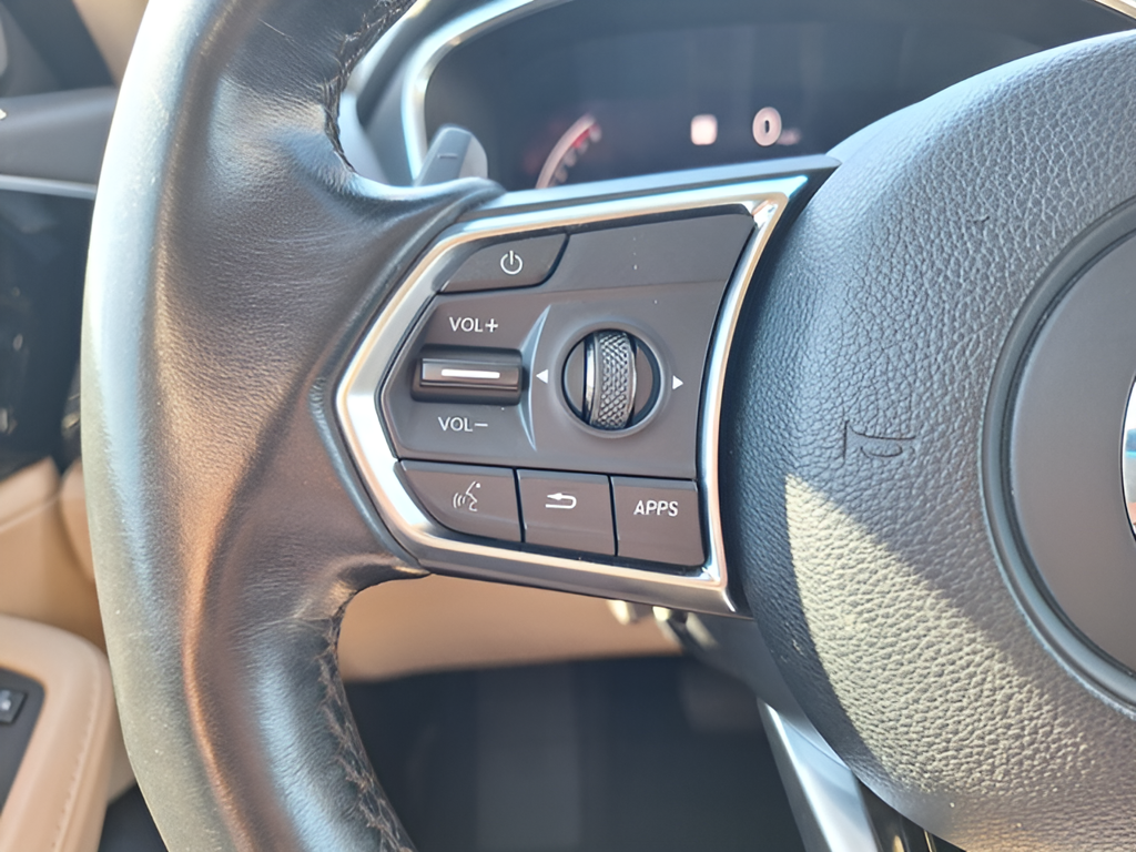 2022 Acura MDX photo 22 of 37