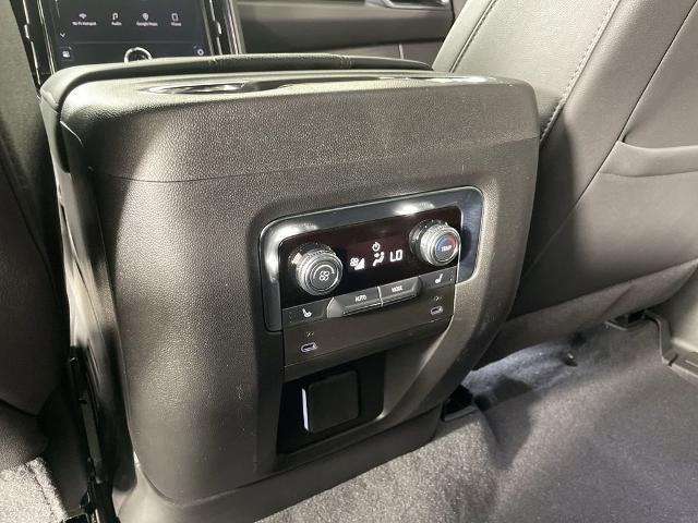 2025 GMC Yukon XL Vehicle Photo in GILBERT, AZ 85297-0402