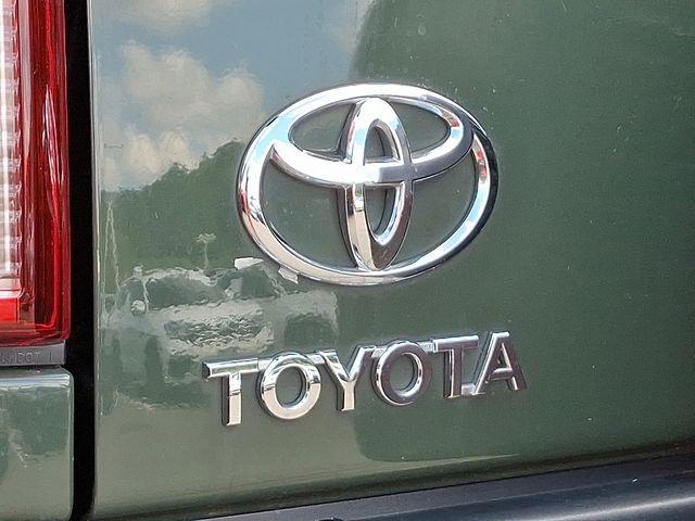 2010 Toyota FJ Cruiser Vehicle Photo in DANBURY, CT 06810-5034