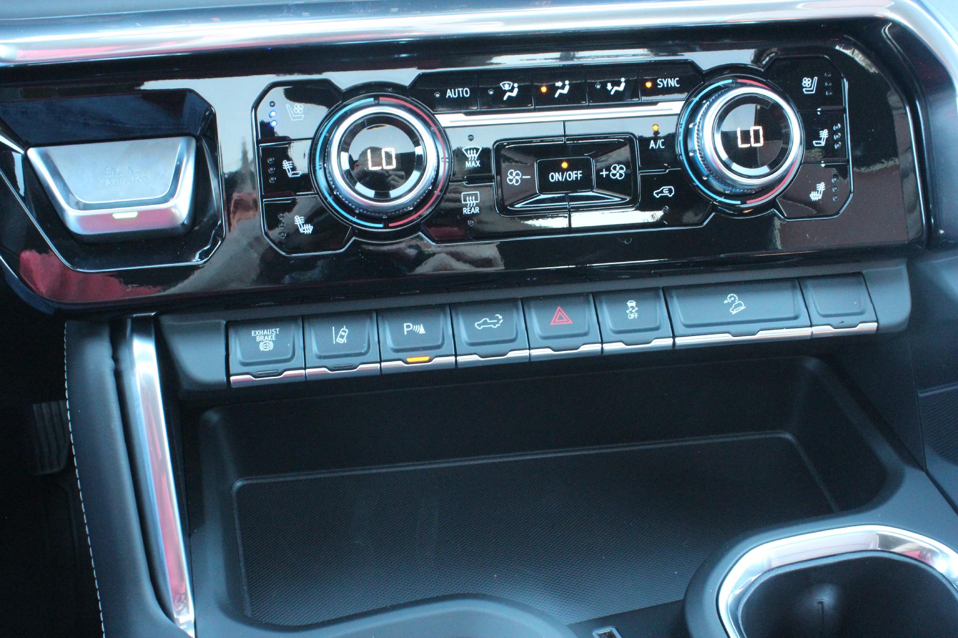 2026 GMC Sierra 2500 HD Vehicle Photo in AURORA, CO 80012-4011