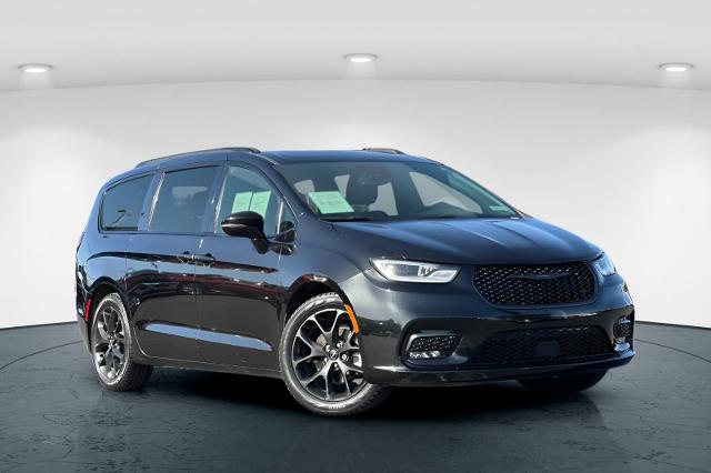 2021 Chrysler Pacifica Vehicle Photo in Seaside, CA 93955