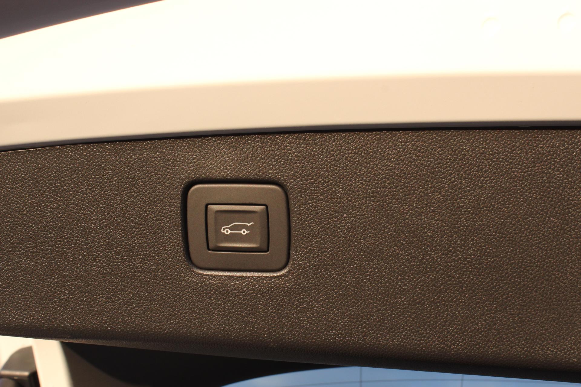 2025 Buick Envista Vehicle Photo in AURORA, CO 80012-4011