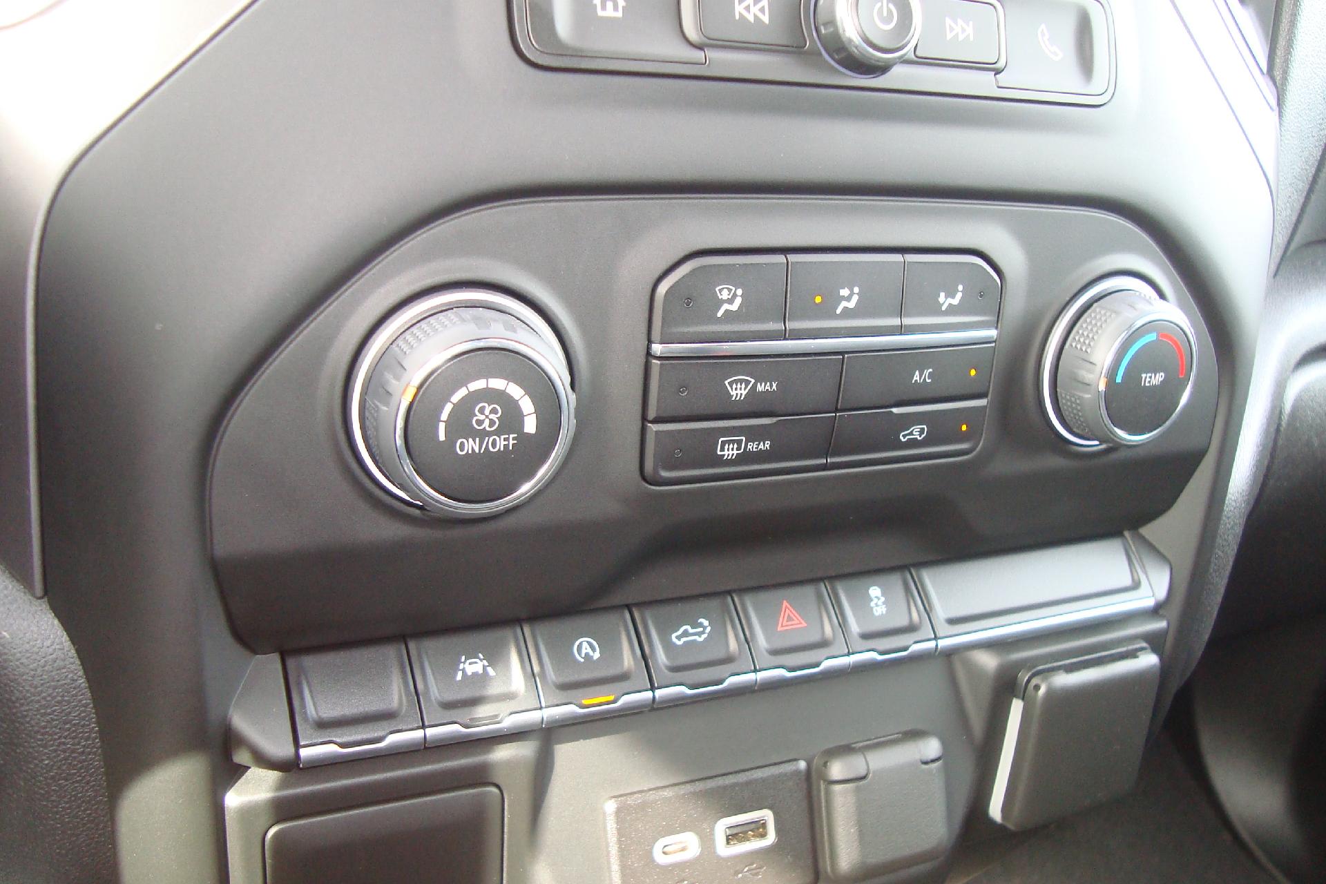 2022 Chevrolet Silverado 1500 Vehicle Photo in PORTSMOUTH, NH 03801-4196