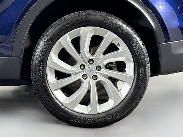 2020 Land Rover Discovery Sport Vehicle Photo in PUYALLUP, WA 98371-4149