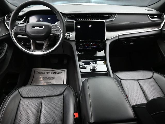 2024 Jeep Grand Cherokee L Vehicle Photo in Cedar Rapids, IA 52402