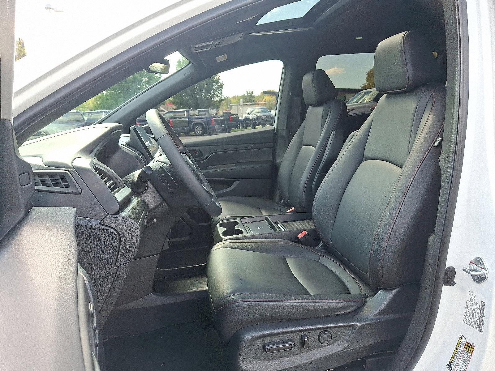 2025 Honda Odyssey Vehicle Photo in Trevose, PA 19053