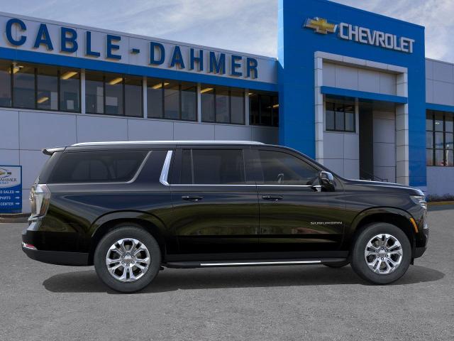 2025 Chevrolet Suburban Vehicle Photo in KANSAS CITY, MO 64114-4502