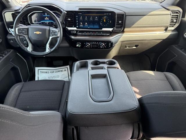 2023 Chevrolet Silverado 1500 Vehicle Photo in COLUMBIA, MO 65203-3903