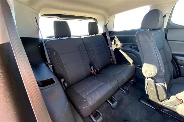 2023 GMC Acadia Vehicle Photo in TOPEKA, KS 66609-0000