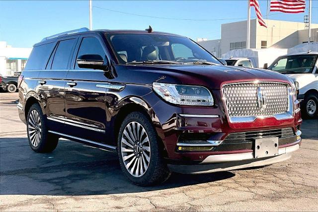 2019 Lincoln Navigator Vehicle Photo in TOPEKA, KS 66609-0000
