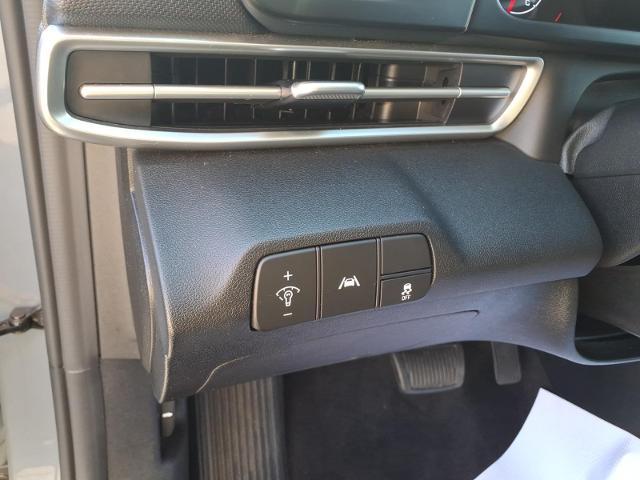 2021 Hyundai Elantra photo 12 of 20