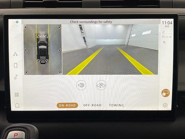 2025 Defender Vehicle Photo in Appleton, WI 54913