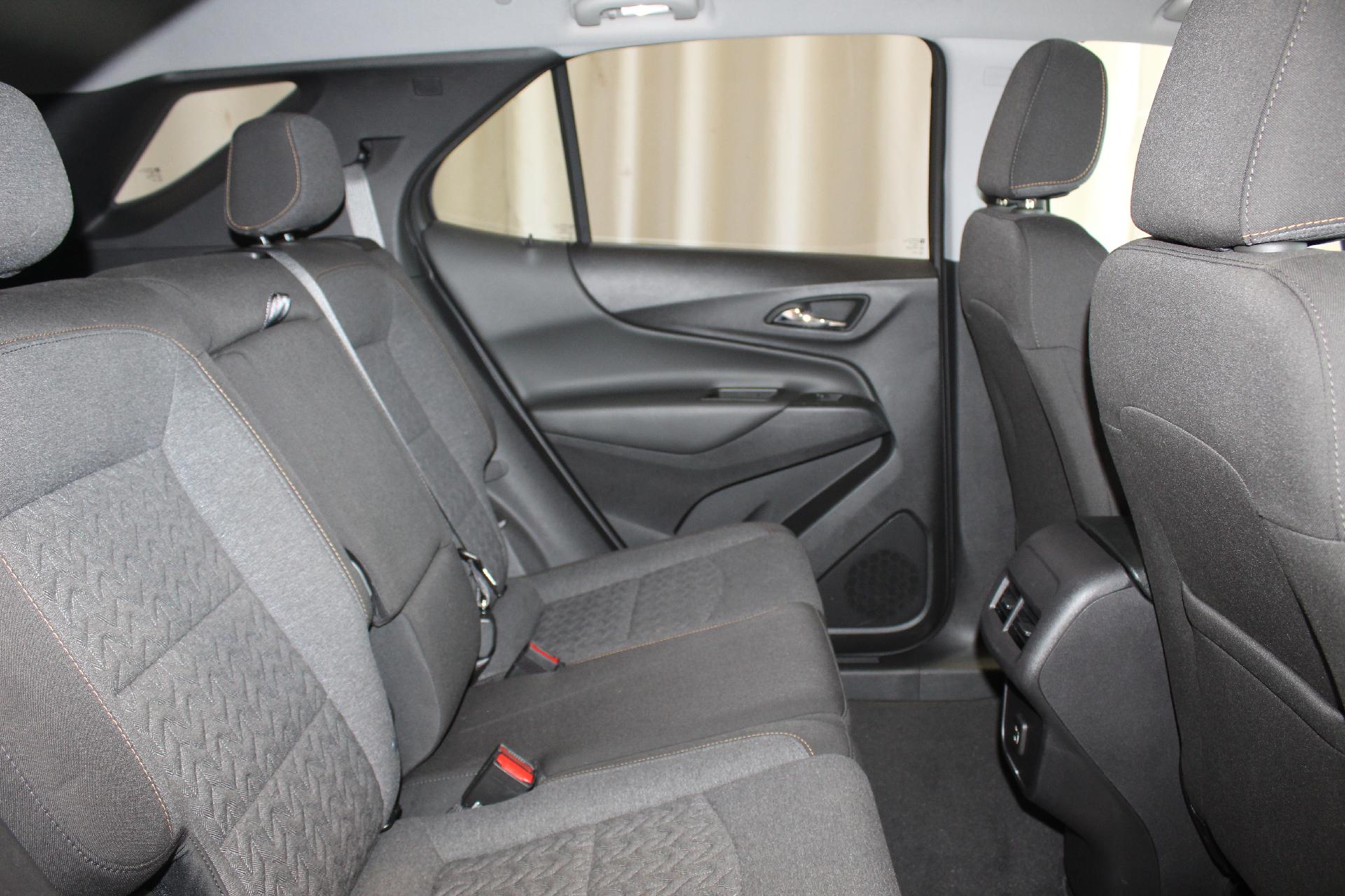2024 Chevrolet Equinox Vehicle Photo in NORTHAMPTON, MA 01060-1120
