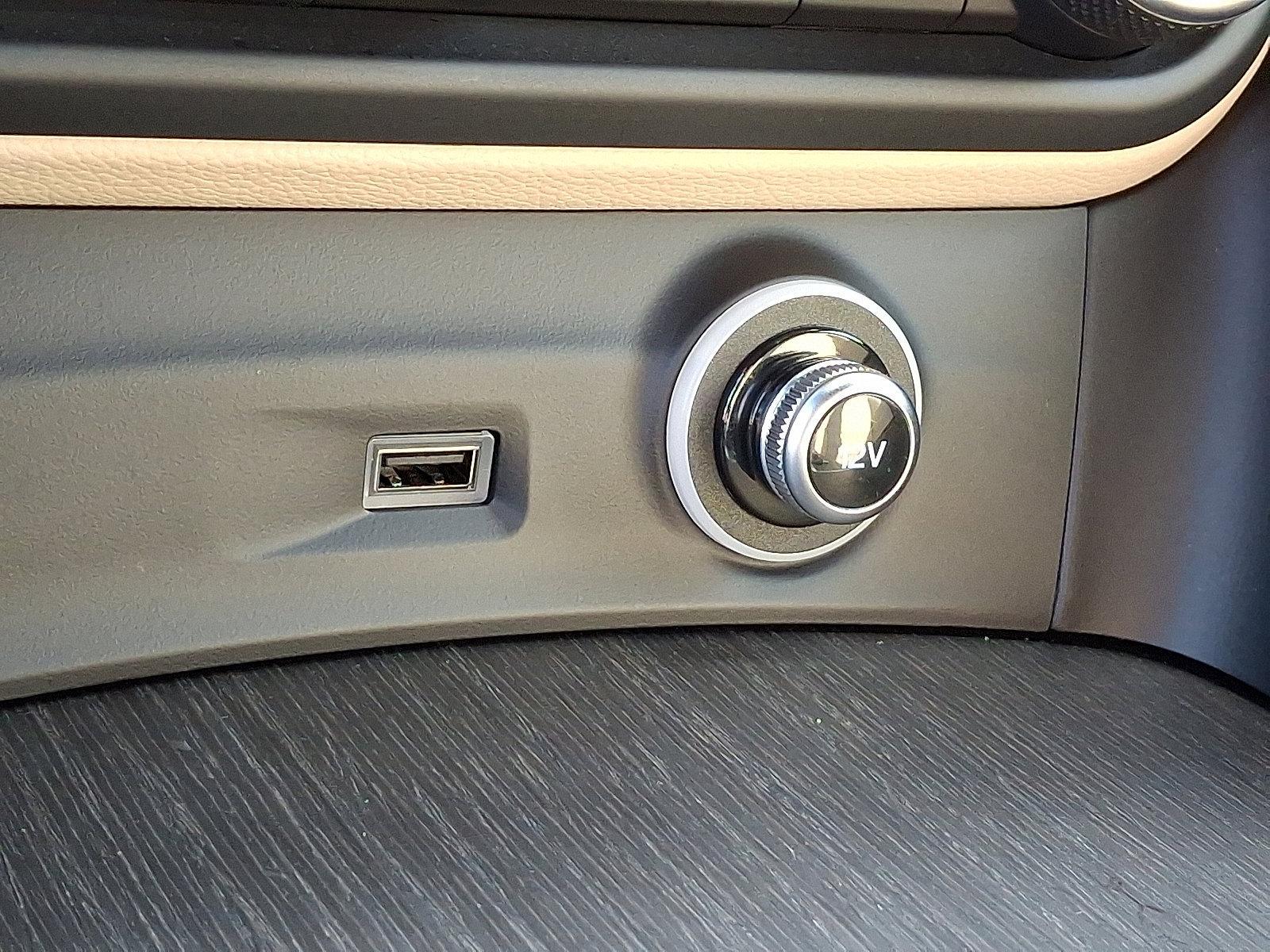 2023 Alfa Romeo Stelvio Vehicle Photo in Willow Grove, PA 19090