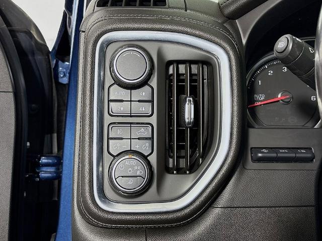 2019 Chevrolet Silverado 1500 Vehicle Photo in PUYALLUP, WA 98371-4149