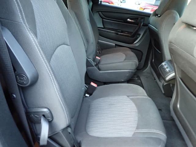 2017 Chevrolet Traverse Vehicle Photo in ZELIENOPLE, PA 16063-2910