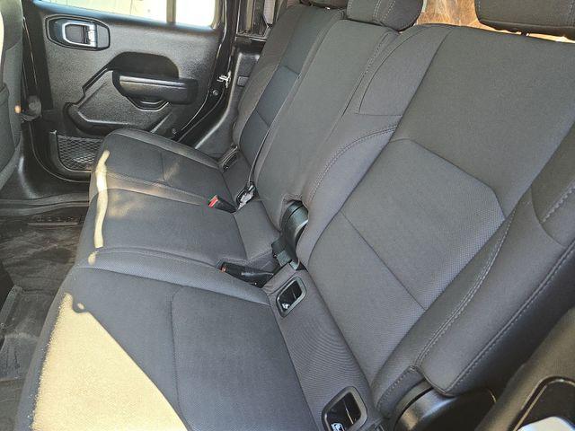 2022 Jeep Gladiator Vehicle Photo in Pleasant Hills, PA 15236