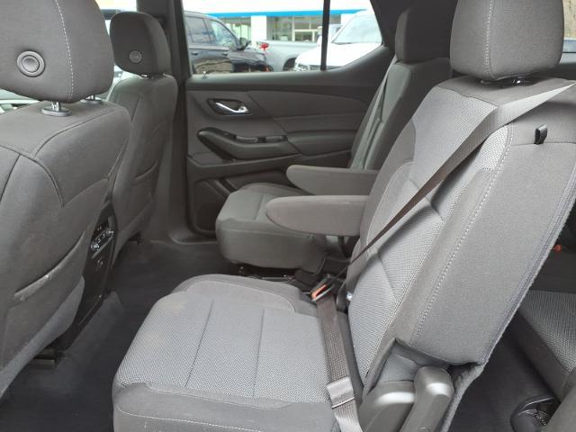 2023 Chevrolet Traverse LT Cloth - 8
