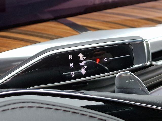 2025 Cadillac Escalade Vehicle Photo in DANBURY, CT 06810-5034