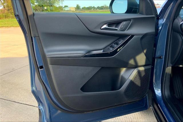 2025 Chevrolet Equinox Vehicle Photo in TOPEKA, KS 66609-0000