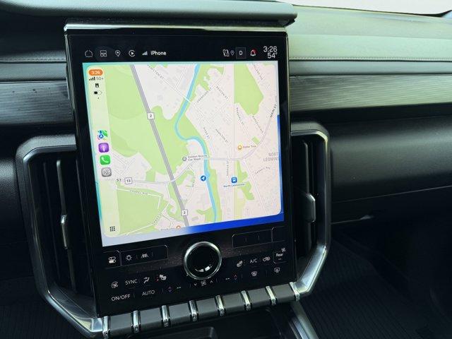 2024 GMC Acadia Vehicle Photo in LEOMINSTER, MA 01453-2952