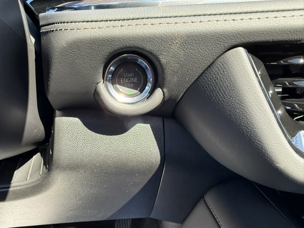 2027 Chevrolet Tahoe photo 22 of 24