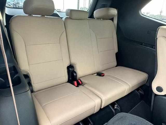 2026 Buick Enclave Vehicle Photo in COLUMBIA, MO 65203-3903