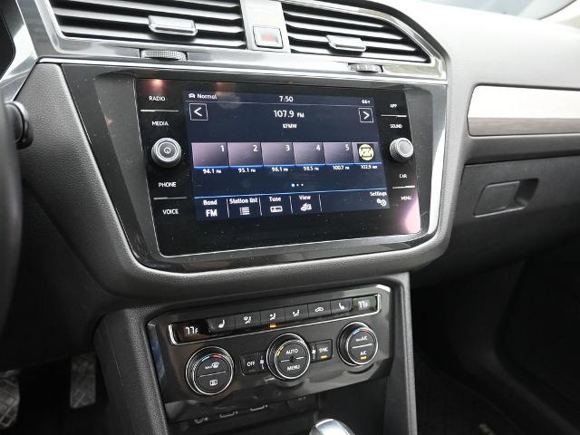 2018 Volkswagen Tiguan Vehicle Photo in Cedar Rapids, IA 52402