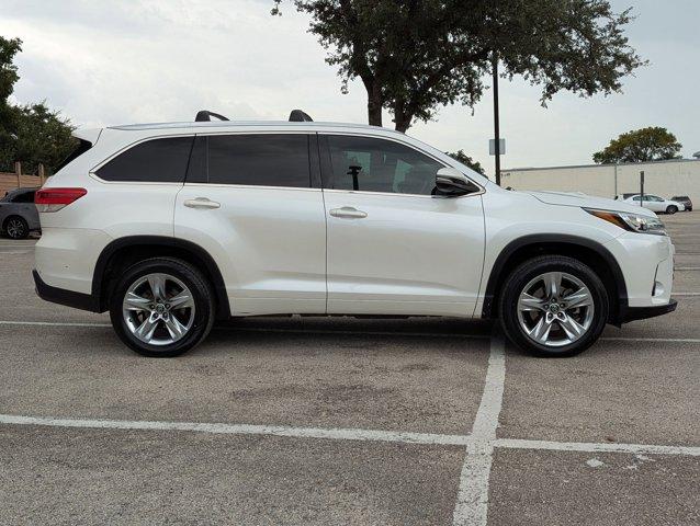 2017 Toyota Highlander Vehicle Photo in San Antonio, TX 78230