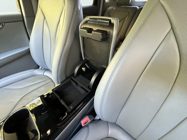 2023 Lincoln Nautilus Vehicle Photo in LEOMINSTER, MA 01453-2952