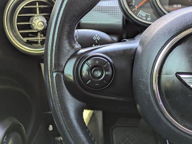 2015 MINI Cooper Hardtop 2 Door Vehicle Photo in San Antonio, TX 78209