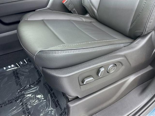 2025 GMC Sierra 3500 HD Vehicle Photo in PUYALLUP, WA 98371-4149