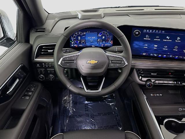 2025 Chevrolet Suburban Vehicle Photo in PUYALLUP, WA 98371-4149