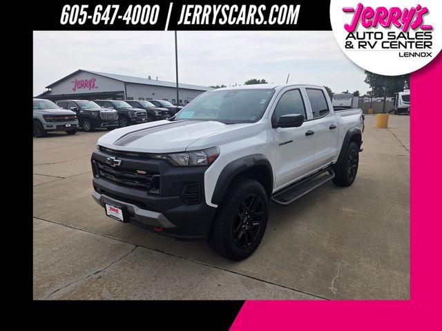 2024 Chevrolet Colorado Vehicle Photo in Lennox, SD 57039