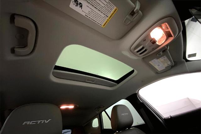 2025 Chevrolet Trax Vehicle Photo in Lees Summit, MO 64086