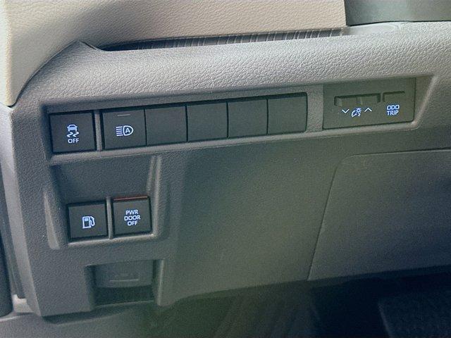 2022 Toyota Sienna Vehicle Photo in Flemington, NJ 08822