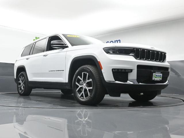 2024 Jeep Grand Cherokee L Vehicle Photo in Cedar Rapids, IA 52402